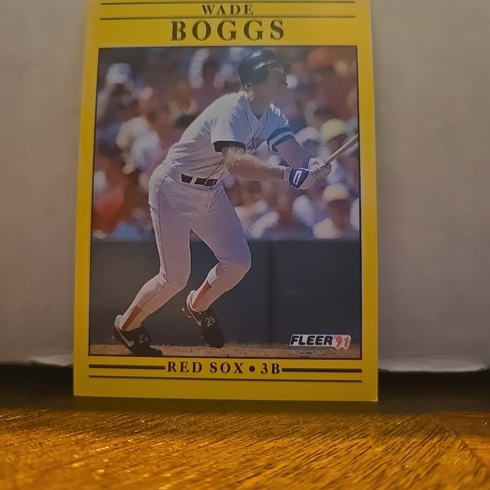 Rare- Double Printed Stats Wade Boggs Fleer 1991 Baseball Trading Card
